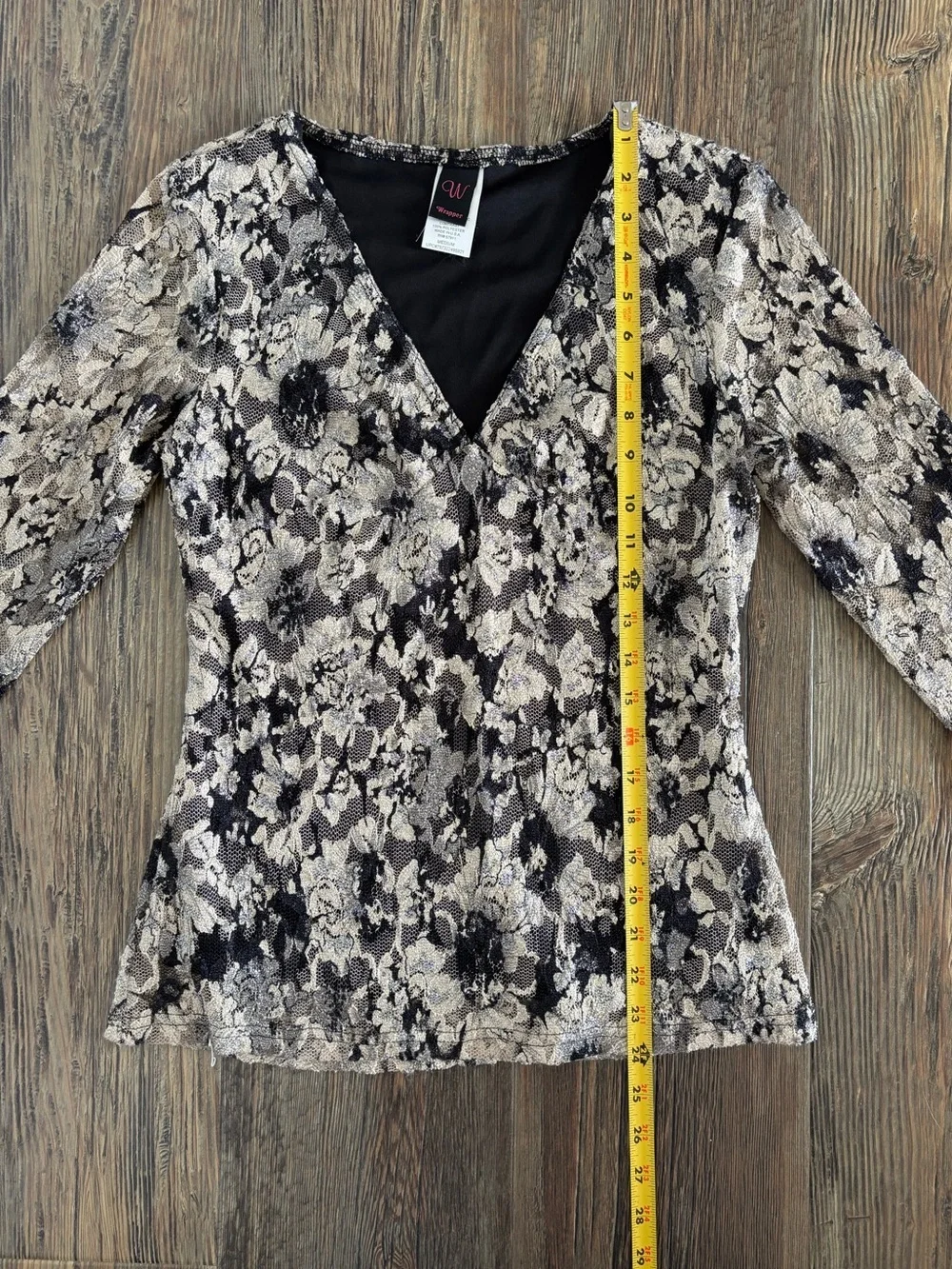 Wrapper Nightfall Mesh 3/4 Sleeve V-Neck Top Womens M Ivory Black Silver Specks
